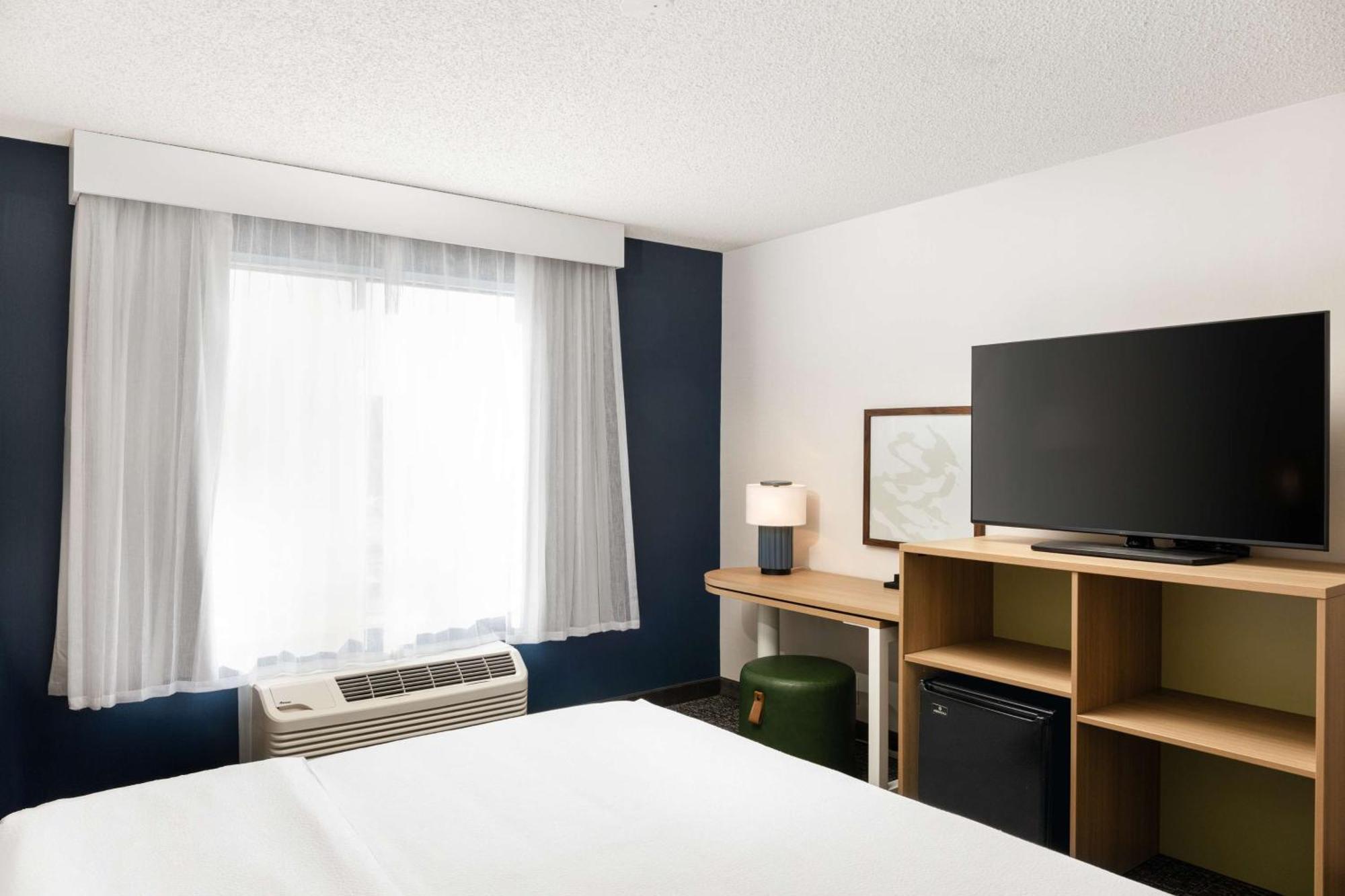 Spark By Hilton Salt Lake City Airport Екстериор снимка